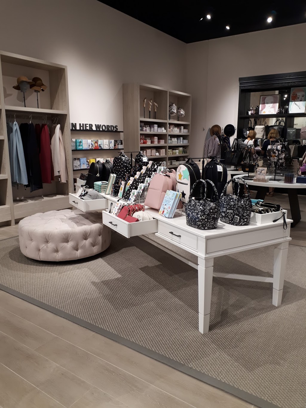 Indigo | 2025 Mer-Bleue Rd, Orléans, ON K4A 3T9, Canada | Phone: (613) 837-4316