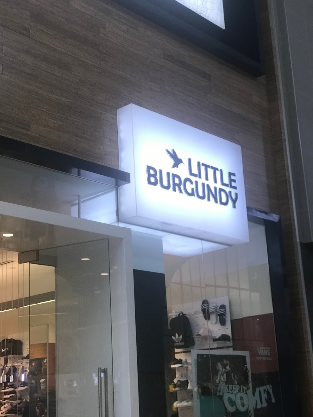 Little Burgundy | 3401 Dufferin St, North York, ON M6A 2T9, Canada | Phone: (416) 783-0625