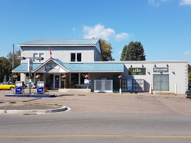 White Lake General Store / LCBO/ Beer Store | 6 Burnstown Rd, White Lake, ON K0A 3L0, Canada | Phone: (613) 623-2771