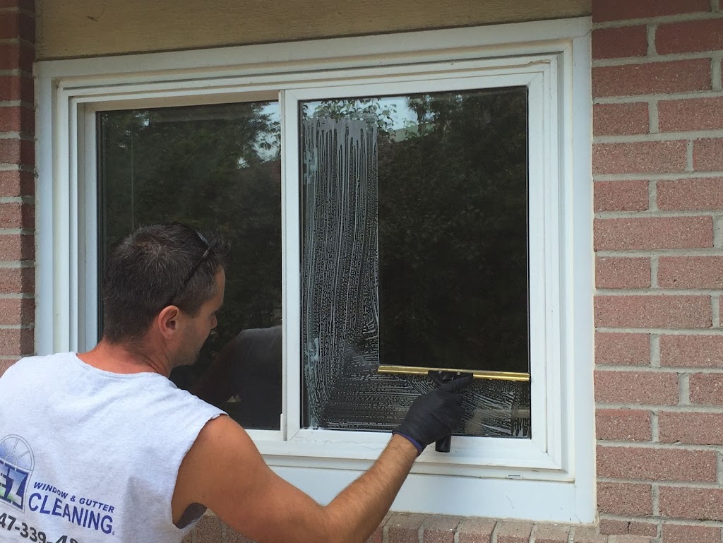 EZ Window Cleaning | 734 York Hill Blvd, Thornhill, ON L4J 5G7, Canada | Phone: (647) 339-4808