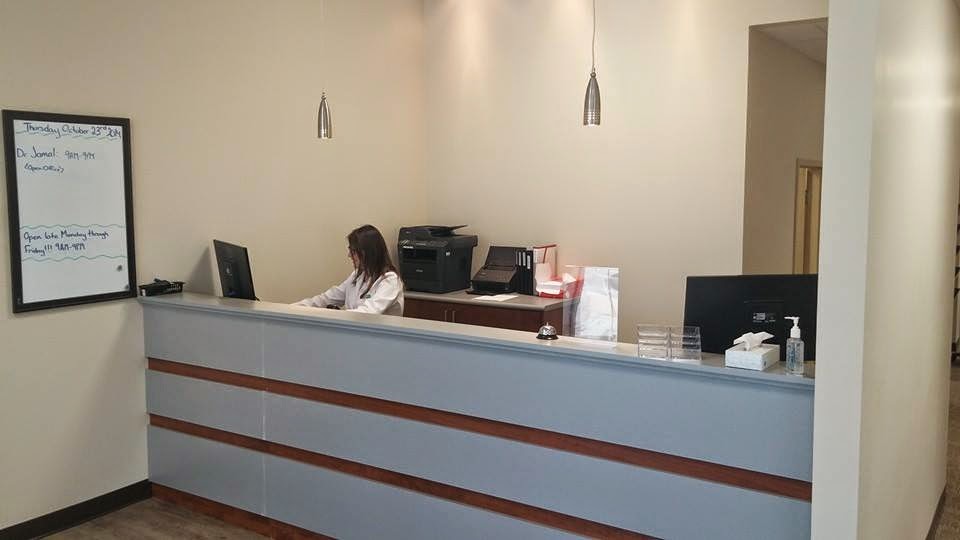 I.D.A. - Parkside Pharmacy | 4062 Confederation Pkwy, Mississauga, ON L5B 0G4, Canada | Phone: (289) 914-0099