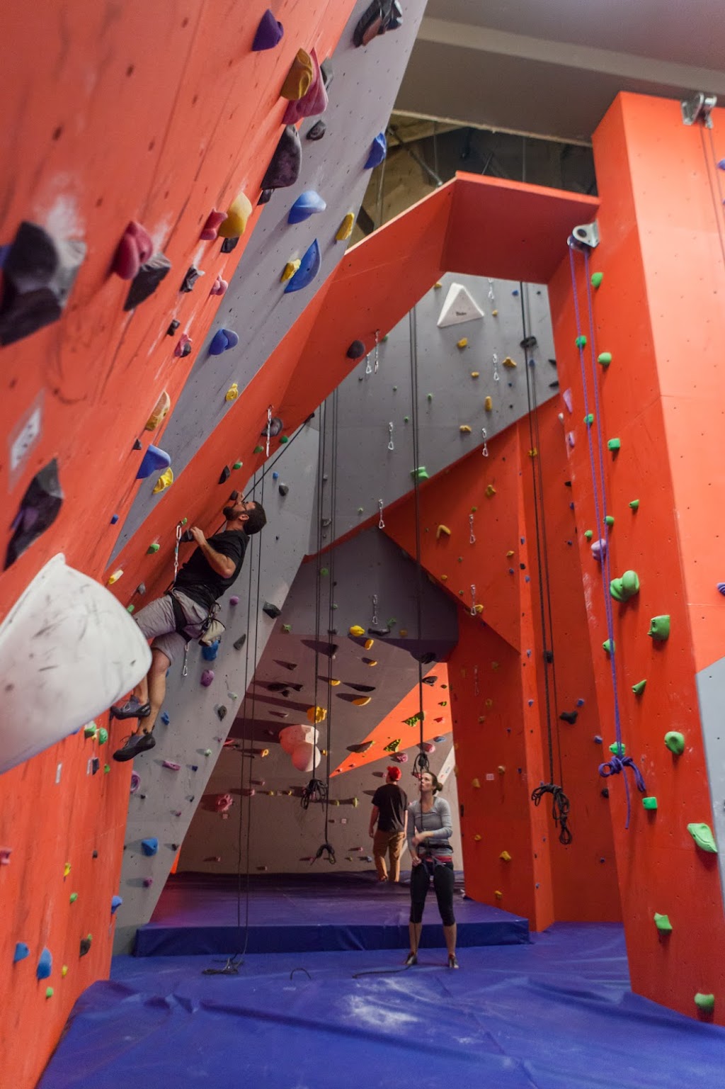 LAccroché - Climbing Center | 345 Rue Aubert, Pintendre, QC G6C 1K7, Canada | Phone: (418) 903-5450