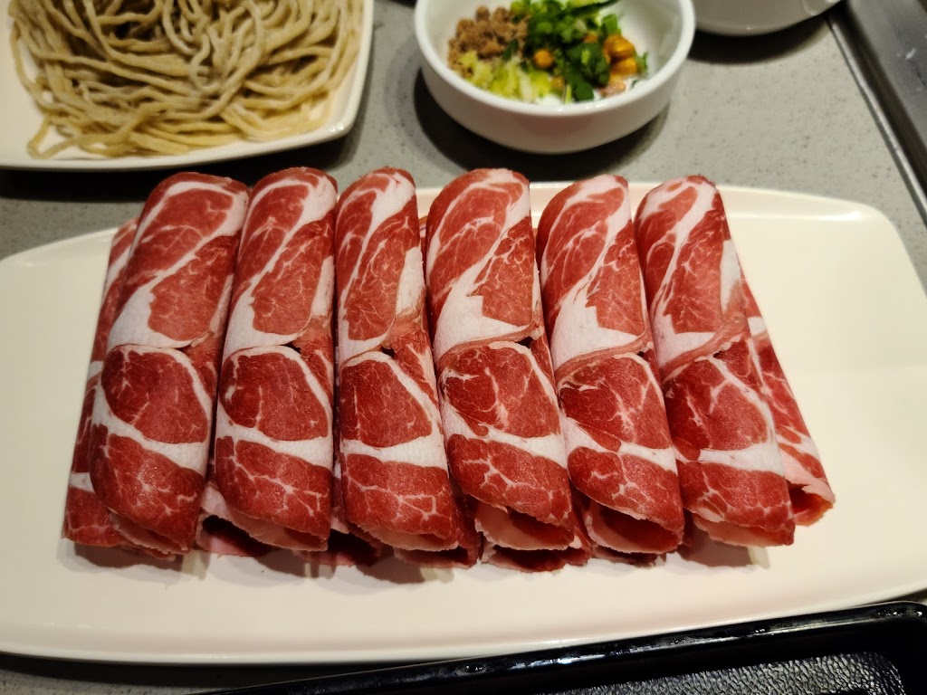 Haidilao Hot Pot 海底捞火锅 | 5328 Hwy 7 Suite 4, Markham, ON L3P 1B9, Canada | Phone: (905) 201-9598