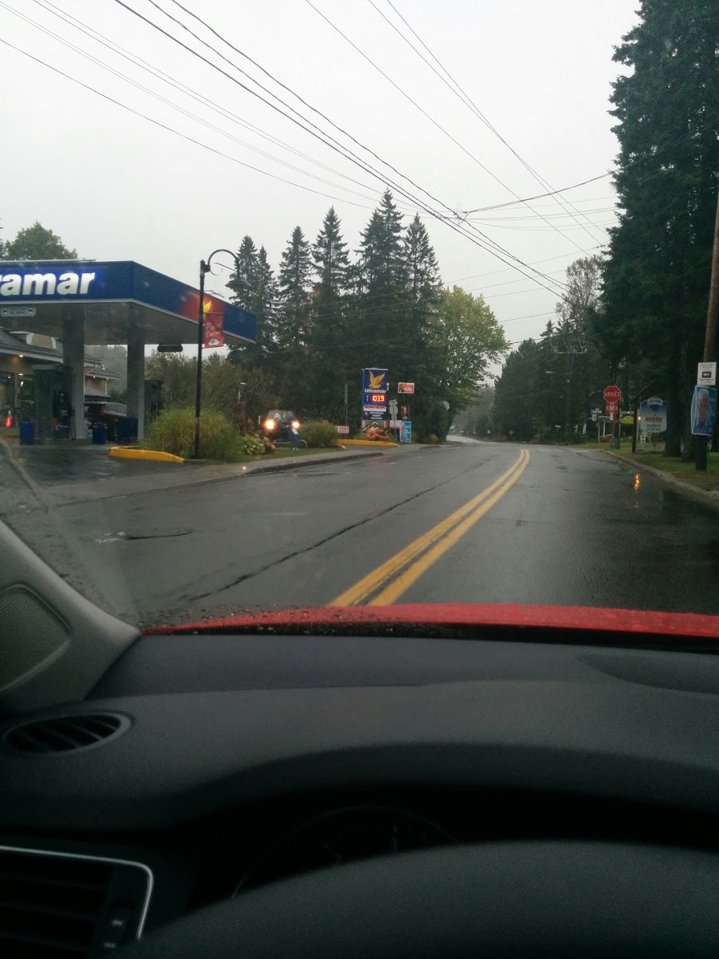 Ultramar/Dépanneur du Coin | 1750 Chemin du Village, Saint-Adolphe-dHoward, QC J0T 2B0, Canada | Phone: (819) 327-3152