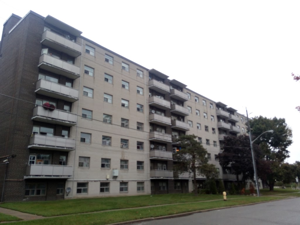 Treewood Apartment | 4 Treewood St, Scarborough, ON M1P 3J4, Canada | Phone: (647) 667-1460