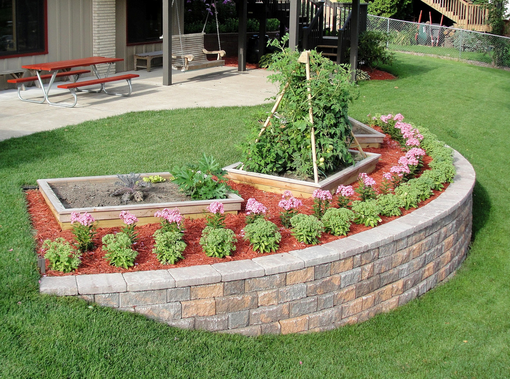 B & C Landscaping | 4140 Ramsayville Rd, Ottawa, ON K1G 3N4, Canada | Phone: (613) 523-1952