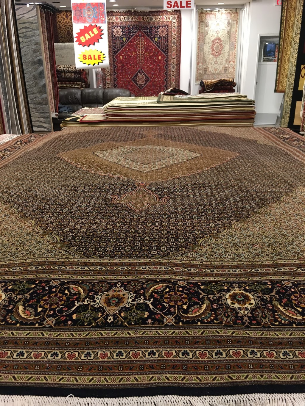 Caspian Rugs Ltd. | 5111 Northland Dr NW Unit#190, Calgary, AB T2L 2J8, Canada | Phone: (587) 231-9908