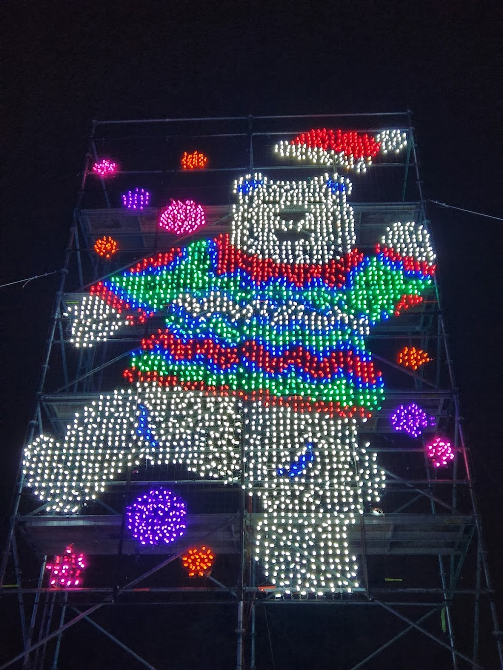 Lions Festival of Lights | 24th Avenue Northwest &, 14 St NW, Calgary, AB T2L 0R6, Canada | Phone: (403) 651-6689