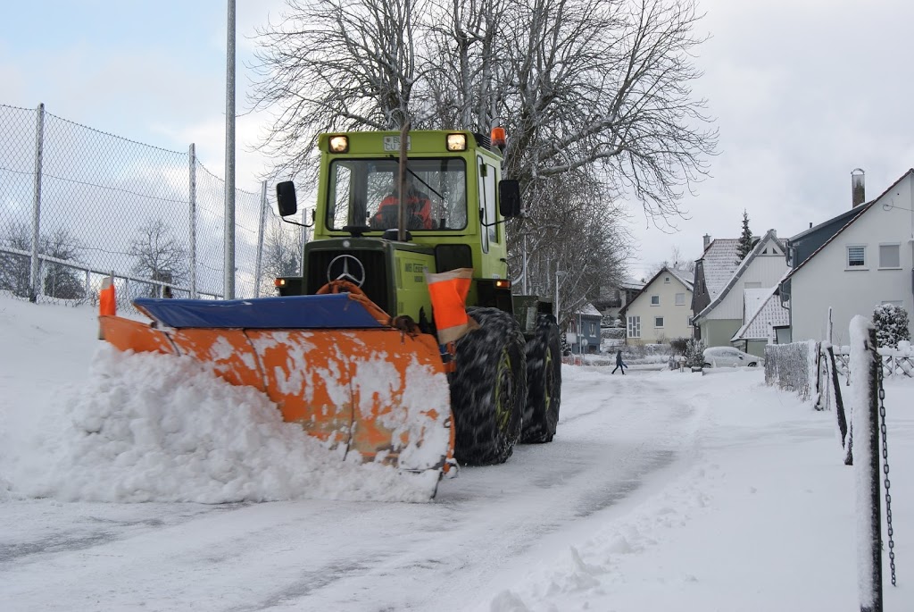 Proclean Snow Removal & Landscaping | 5463 Oscar Peterson Blvd, Mississauga, ON L5M 0W2, Canada | Phone: (647) 865-3367