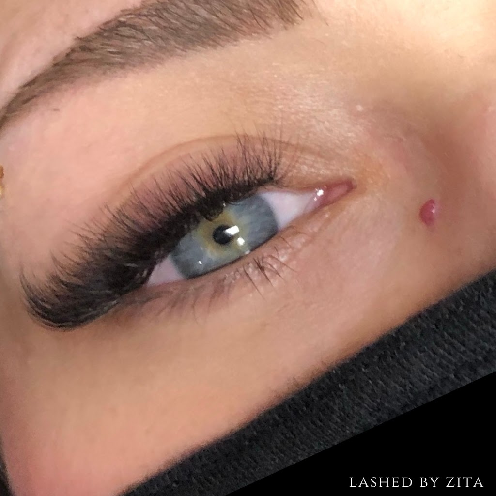 Lashed By Zita | 48 Edward St, Wasaga Beach, ON L9Z 2M4, Canada | Phone: (705) 718-6653