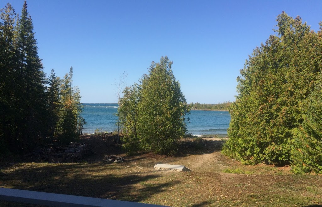 Call to the Point Cottage Rental | 28 Channel Rd, Lions Head, ON N0H 1W0, Canada | Phone: (519) 760-0339