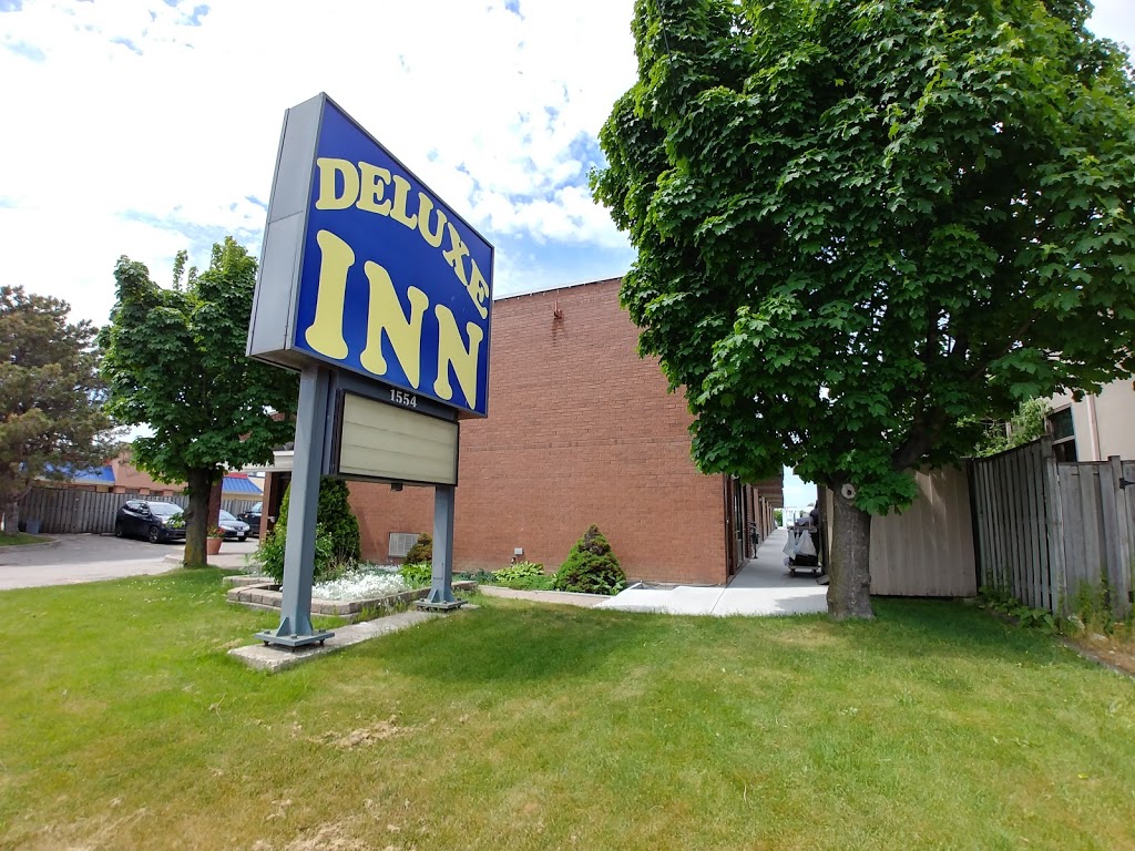 Deluxe Inn | 1554 The Queensway, Etobicoke, ON M8Z 1T5, Canada | Phone: (416) 252-5205