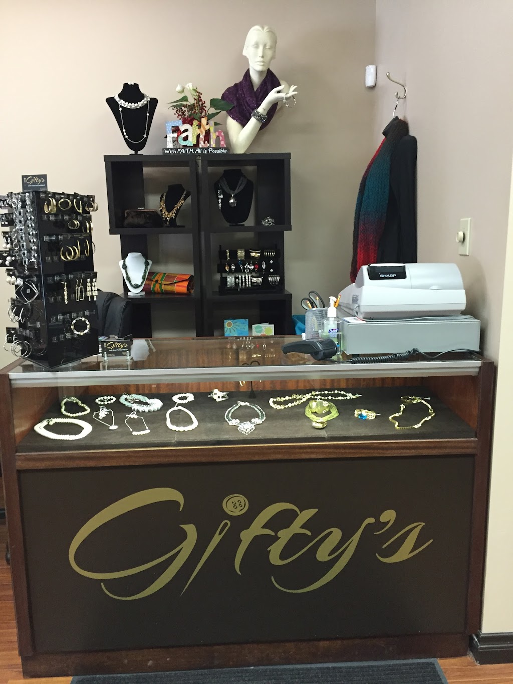 Giftys Custom Tailor, Alterations & Dry Cleaning | 2003 St Joseph Blvd, Orléans, ON K1C 1E5, Canada | Phone: (613) 424-6575