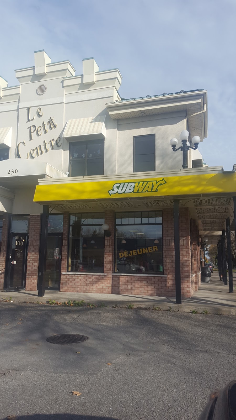 Subway | 230 Boulevard Saint-Jean-Baptiste Suite 101, Châteauguay, QC J6K 3B8, Canada | Phone: (450) 699-5808