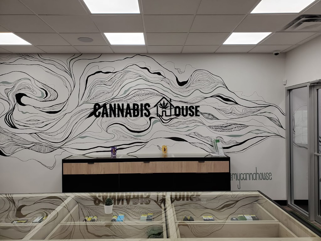 Cannabis House 87Ave | 18920 87 Ave NW, Edmonton, AB T5T 6J1, Canada | Phone: (780) 250-5889