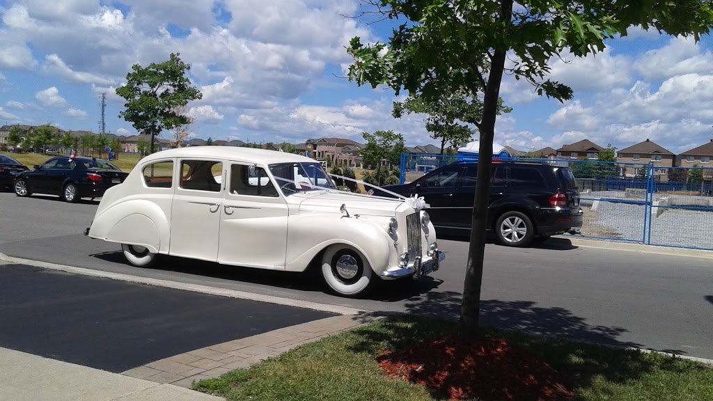 aaayorkdale vintage cars | 75 Nash Dr, North York, ON M3M 2L6, Canada | Phone: (647) 606-0172