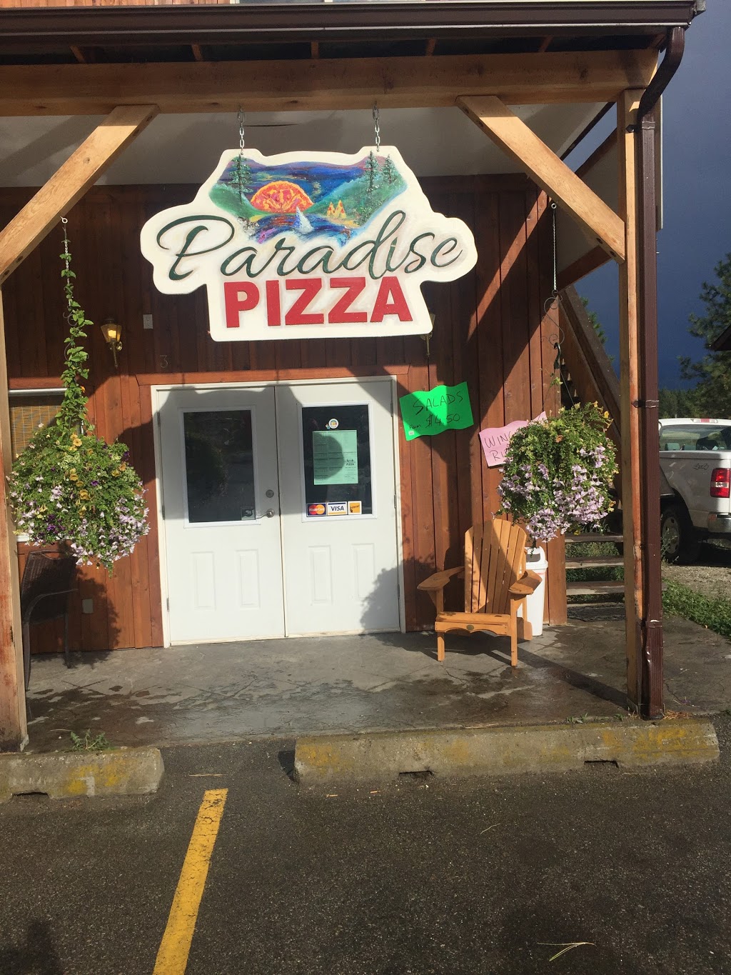 Paradise Pizza | 3867 Squilax-Anglemont Rd, Scotch Creek, BC V0E 1M5, Canada | Phone: (250) 955-2110