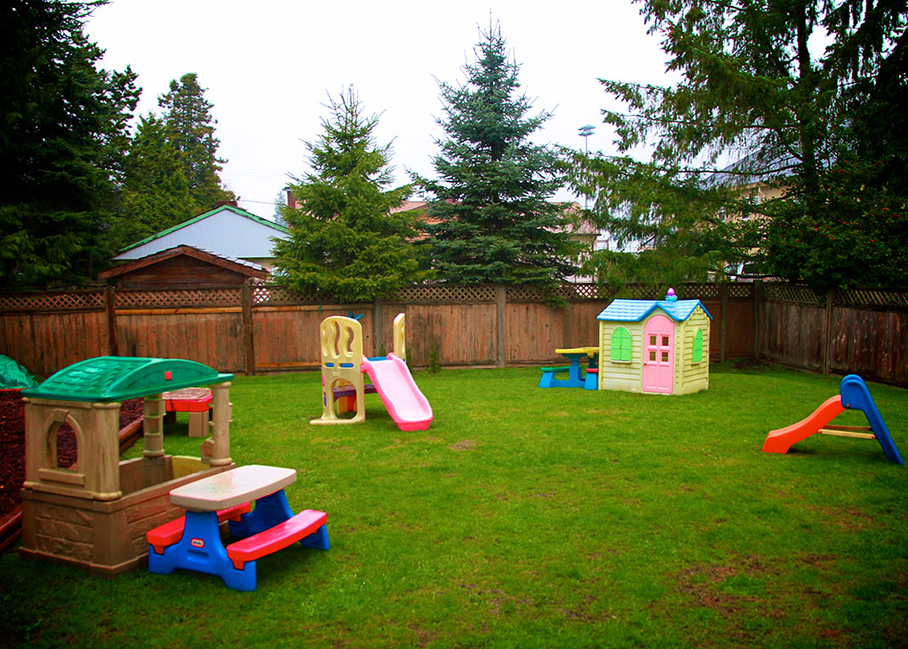 Tots of Fun Daycare | 14629 102 Ave, Surrey, BC V3R 7E5, Canada | Phone: (778) 288-9885