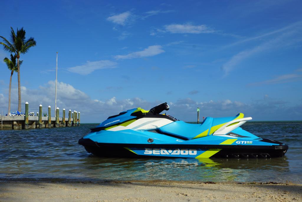 Jet Ski Rentals Muskoka | 145 Steamship Bay Rd, Gravenhurst, ON P1P 1Z9, Canada | Phone: (844) 768-2628