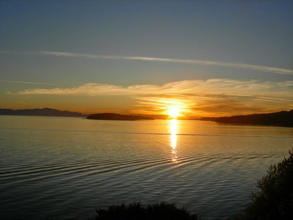 Beach Hideaway B&B | 5203 Sunshine Coast Hwy, Sechelt, BC V0N 3A2, Canada | Phone: (604) 885-3031