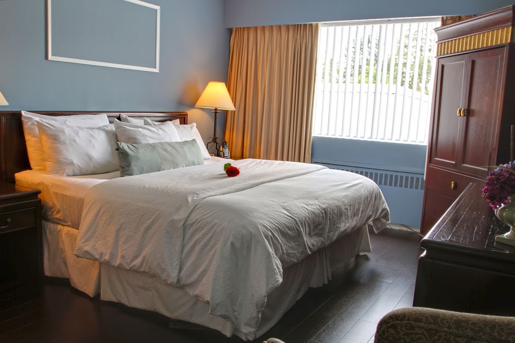 Rosellen Suites At Stanley Park | 2030 Barclay St, Vancouver, BC V6G 1L5, Canada | Phone: (604) 689-4807