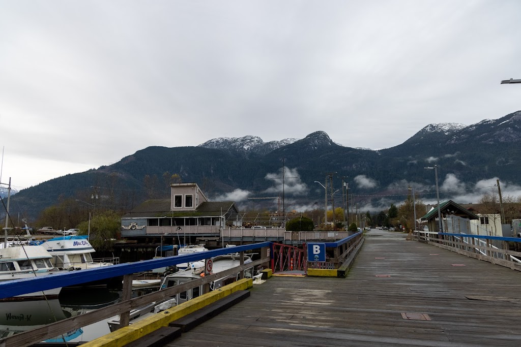 Squamish Yacht Club | 37778 Loggers Ln, Squamish, BC V8B 0B2, Canada | Phone: (604) 892-3942