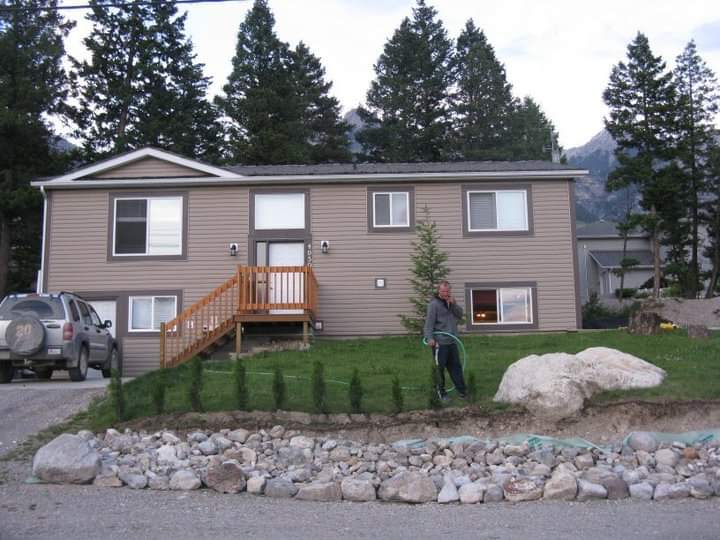 Renew Windows Limited | 4950 Hot Springs Rd, Fairmont Hot Springs, BC V0B 1L1, Canada | Phone: (250) 270-0086