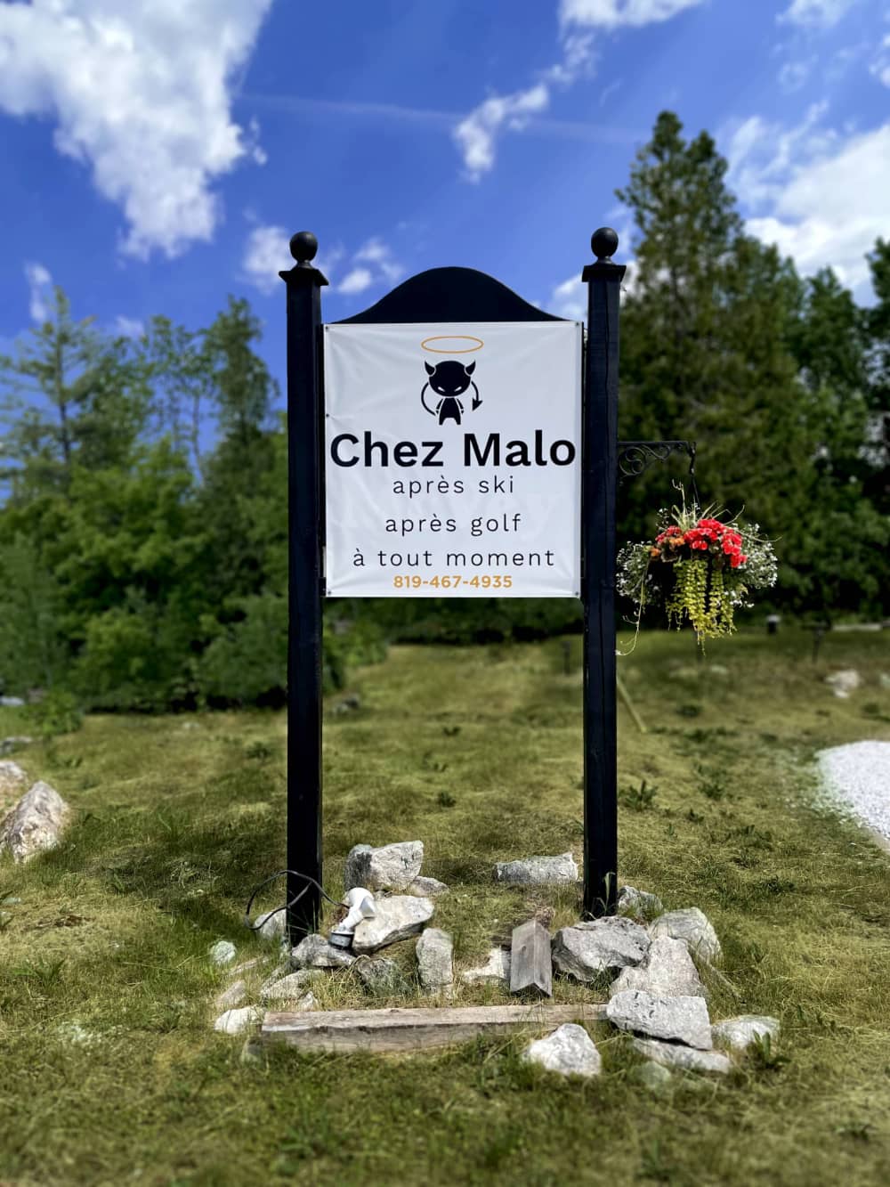 Chez Malo | 306 Chem. de Lac Sainte-Marie, Lac-Sainte-Marie, QC J0X 1Z0, Canada | Phone: (819) 467-4935