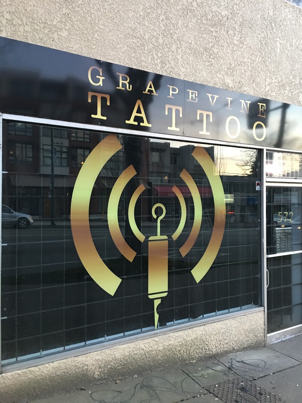 Grapevine Tattoo | 572 E Broadway, Vancouver, BC V5T 3S8, Canada | Phone: (604) 620-0777