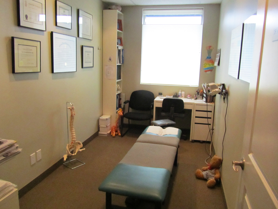 Back On Track Clinic | 1 Willingdon Blvd, Etobicoke, ON M8X 2H1, Canada | Phone: (416) 926-0777