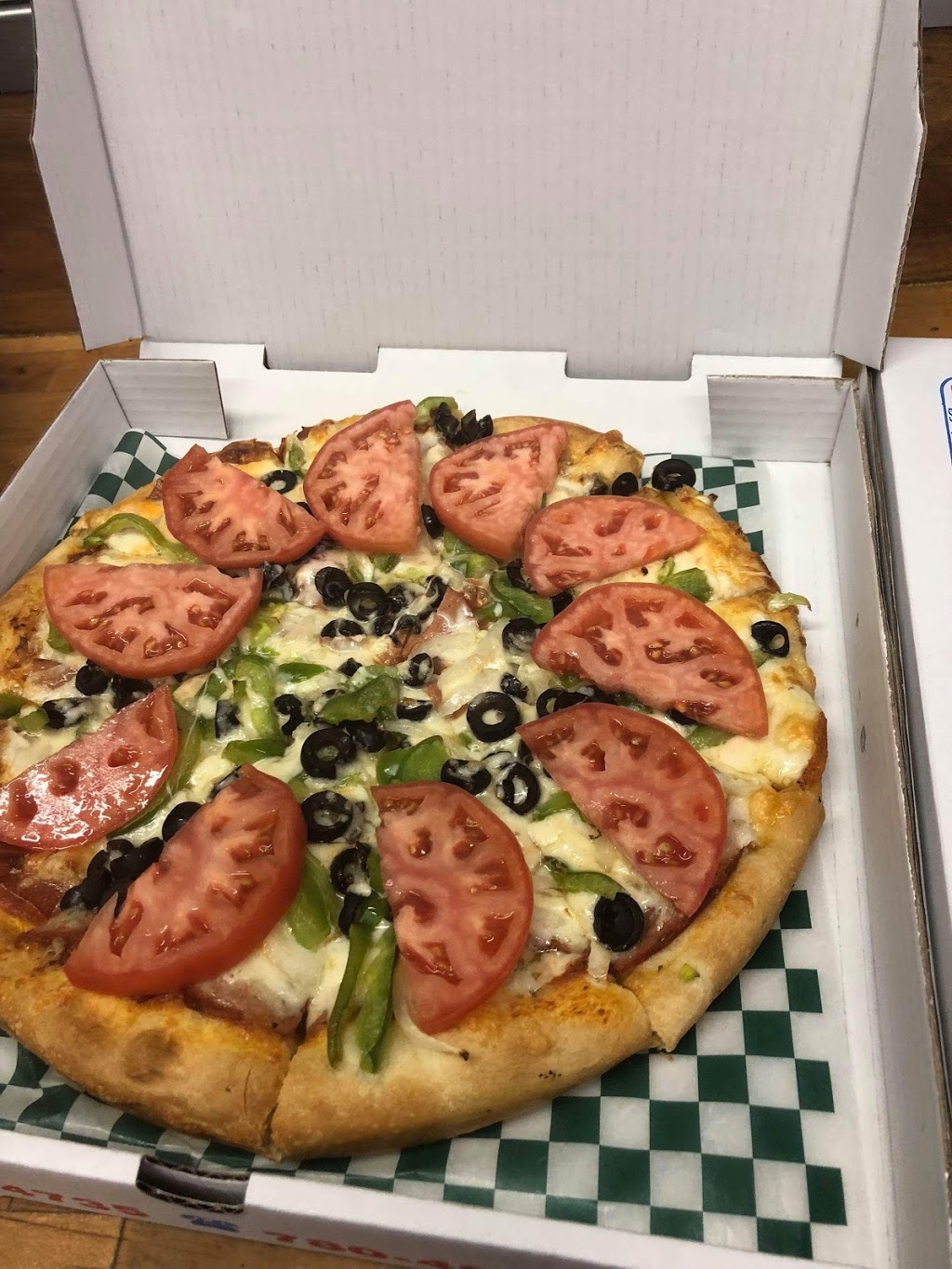 Hollywood Pizza & Donair Ltd | 10012 156 St NW, Edmonton, AB T5P 0L5, Canada | Phone: (780) 484-2698