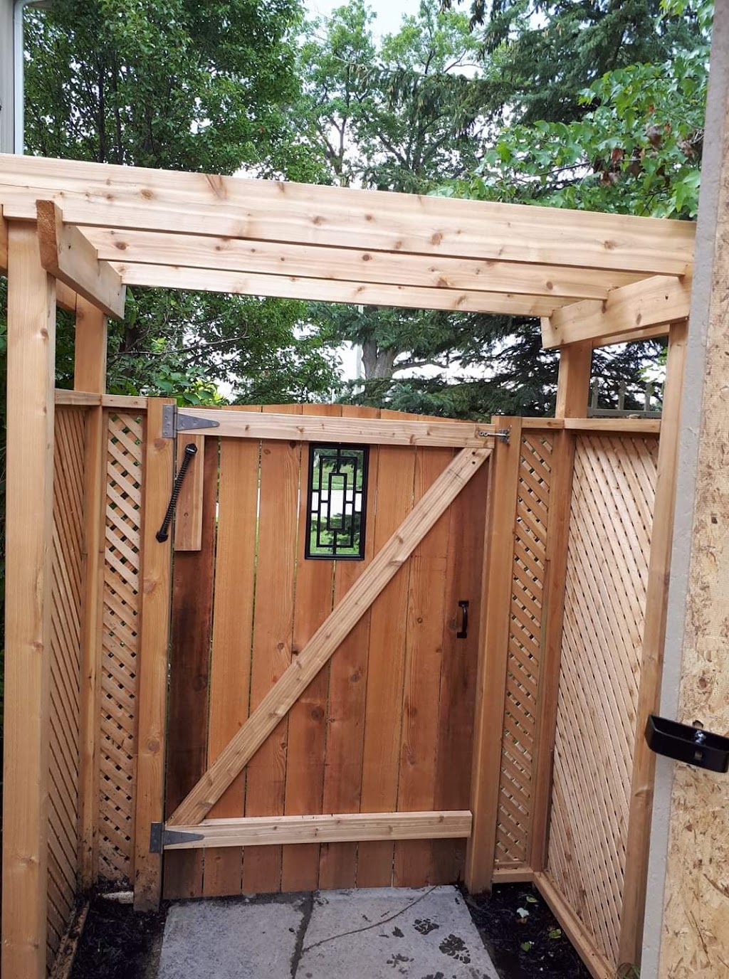 Orangeville Fence | 16 Caledonia Rd, Orangeville, ON L9W 2V3, Canada | Phone: (519) 216-3876