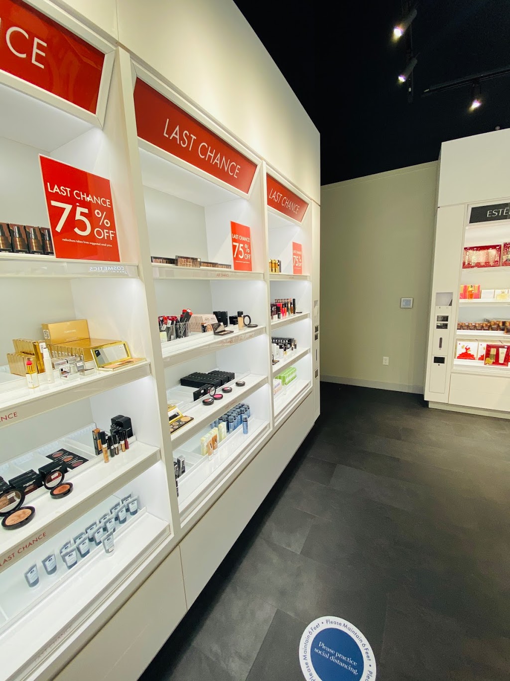 The Cosmetics Company Store | 300 Taylor Rd Space 615, Niagara-on-the-Lake, ON L0S 1J0, Canada | Phone: (905) 684-5171