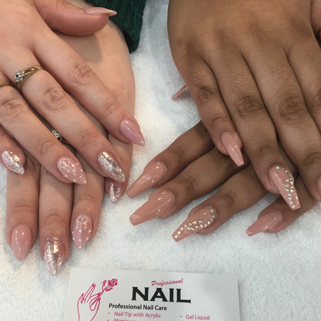 Professional Nail ( New Owner ) | 6703 Drummond Rd, Niagara Falls, ON L2G 4N8, Canada | Phone: (905) 371-3418