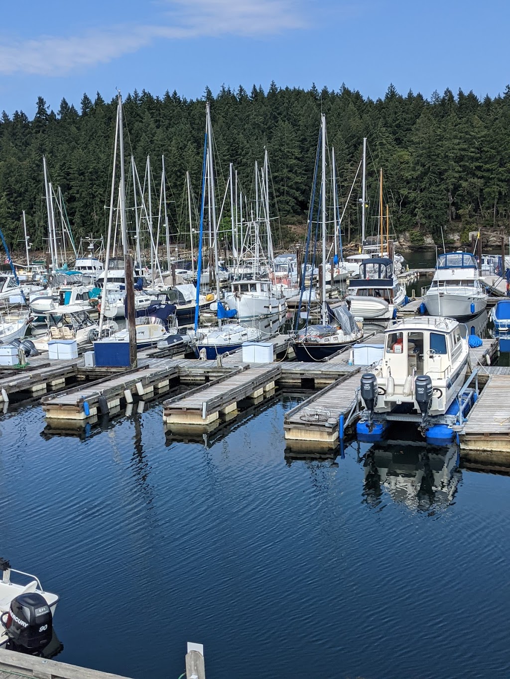 Stones Marina | 1690 Stewart Ave, Nanaimo, BC V9S 4E1, Canada | Phone: (250) 753-4232