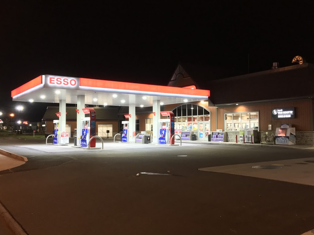 Esso | 1785 Route des Rivières, Saint-Nicolas, QC G7A 1C8, Canada | Phone: (418) 831-1623