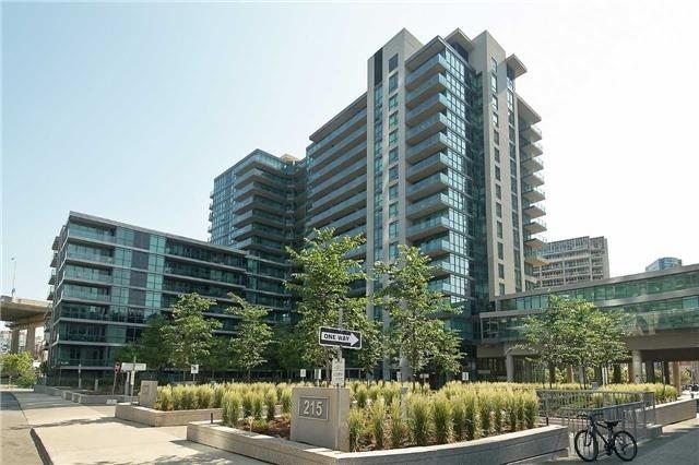 WaterParkCity Condos | 215, Fort York Blvd, Toronto, ON M5V 4A2, Canada | Phone: (647) 643-0937