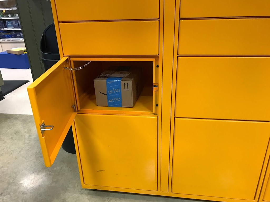 Amazon Hub Locker - Chorizo | at TD Canada Trust, 10998 Chinguacousy Rd, Brampton, ON L7A 0P1, Canada | Phone: (877) 346-6244