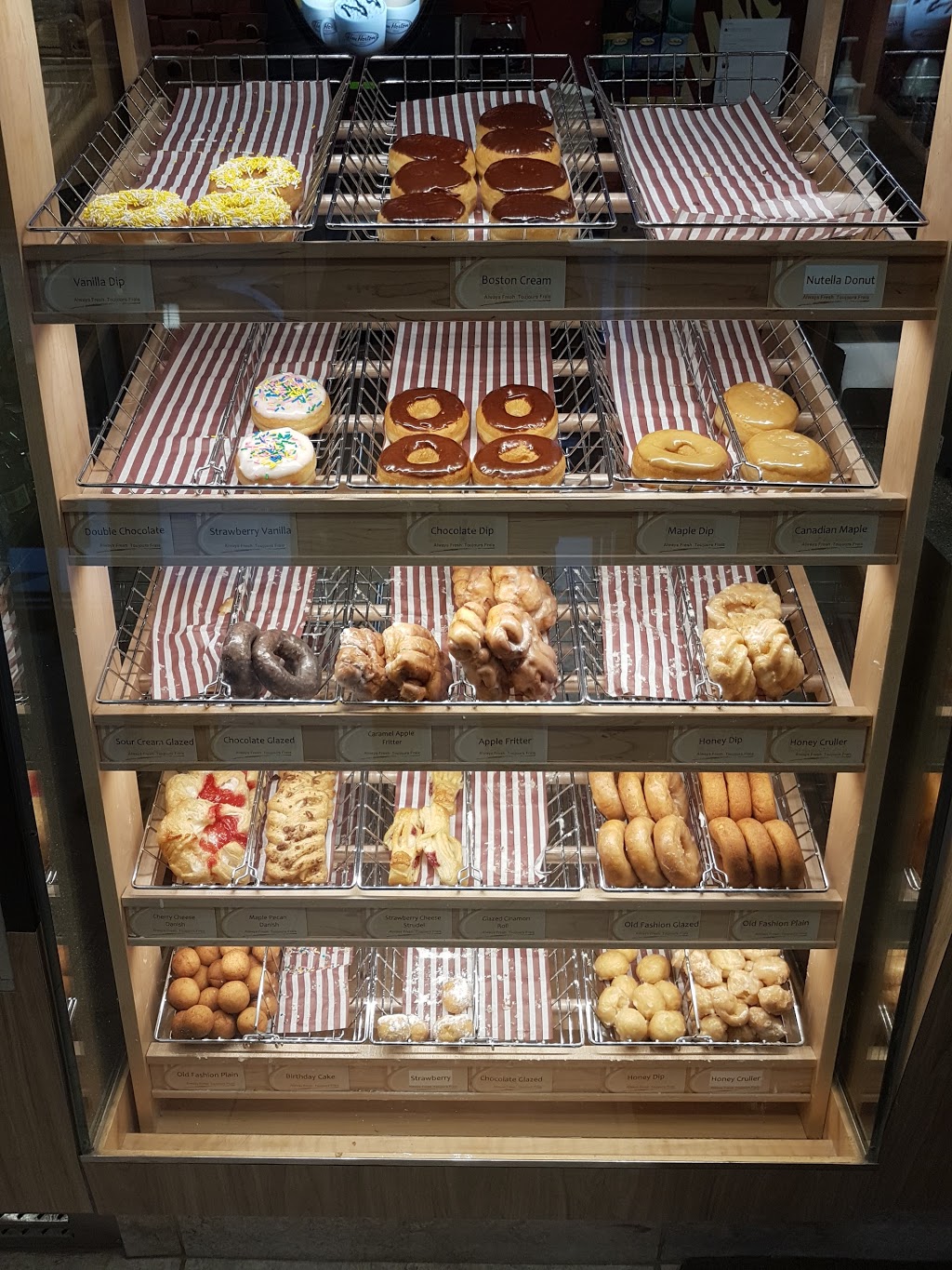 Tim Hortons | 100 Auburn Meadows Drive Southeast, Calgary, AB T2G 3M5, Canada | Phone: (587) 891-7380