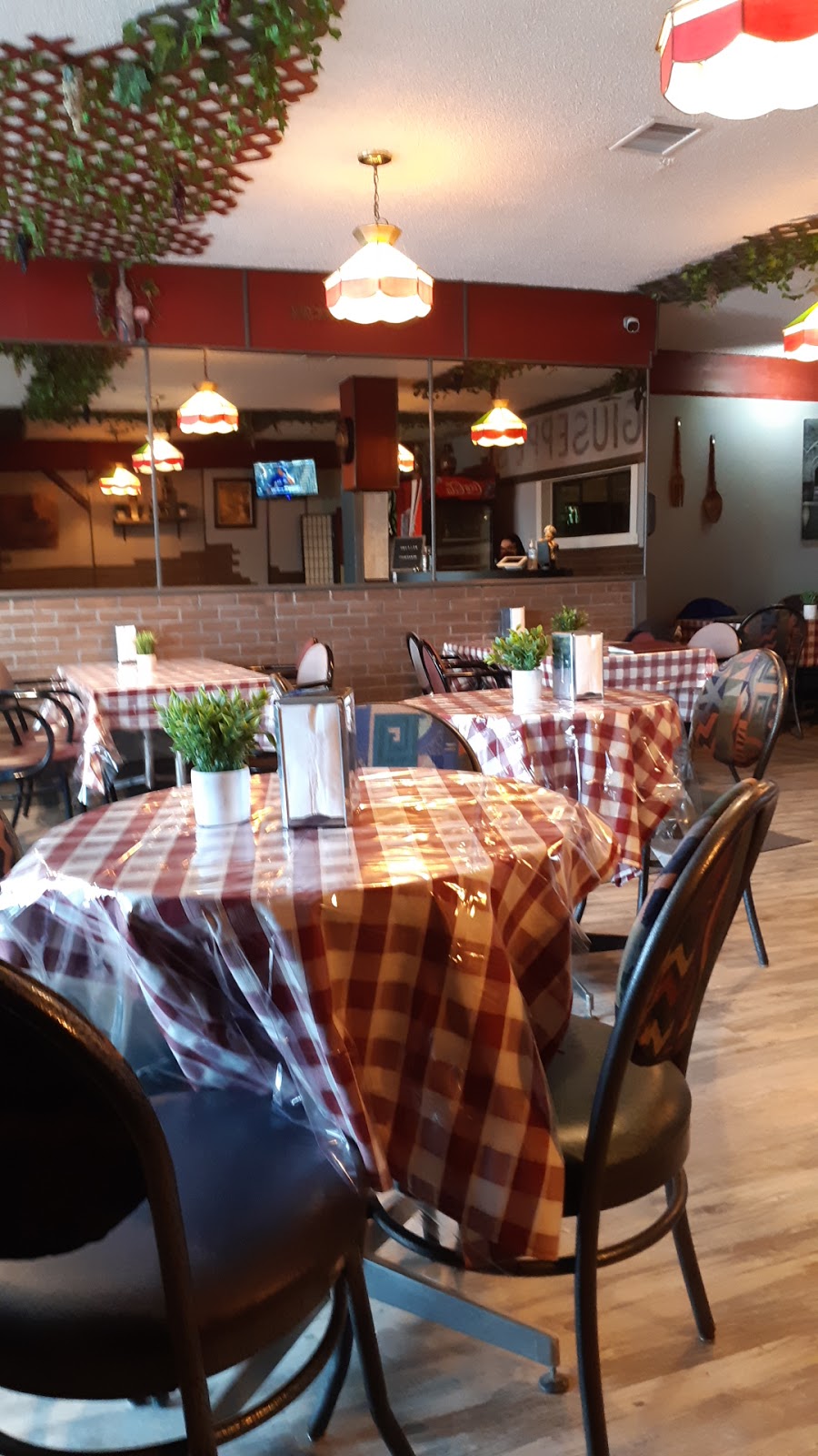 Giuseppes Pizza and Pasta House | 13128 82 St NW, Edmonton, AB T5E 2T5, Canada | Phone: (780) 377-2727