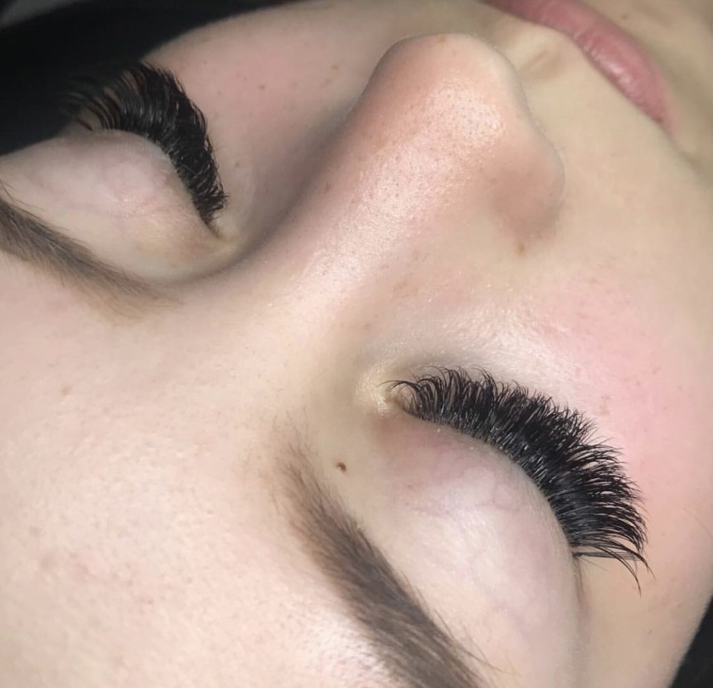 Magic Lashes Studio | 1034 Stadacona St E, Moose Jaw, SK S6H 0K9, Canada | Phone: (306) 681-5542