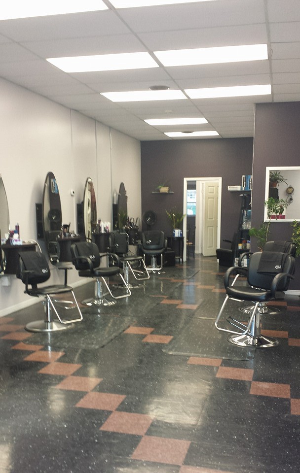 Studio 2 Hairstyling | 499 Dundas St W, Trenton, ON K8V 6C4, Canada | Phone: (613) 392-7169