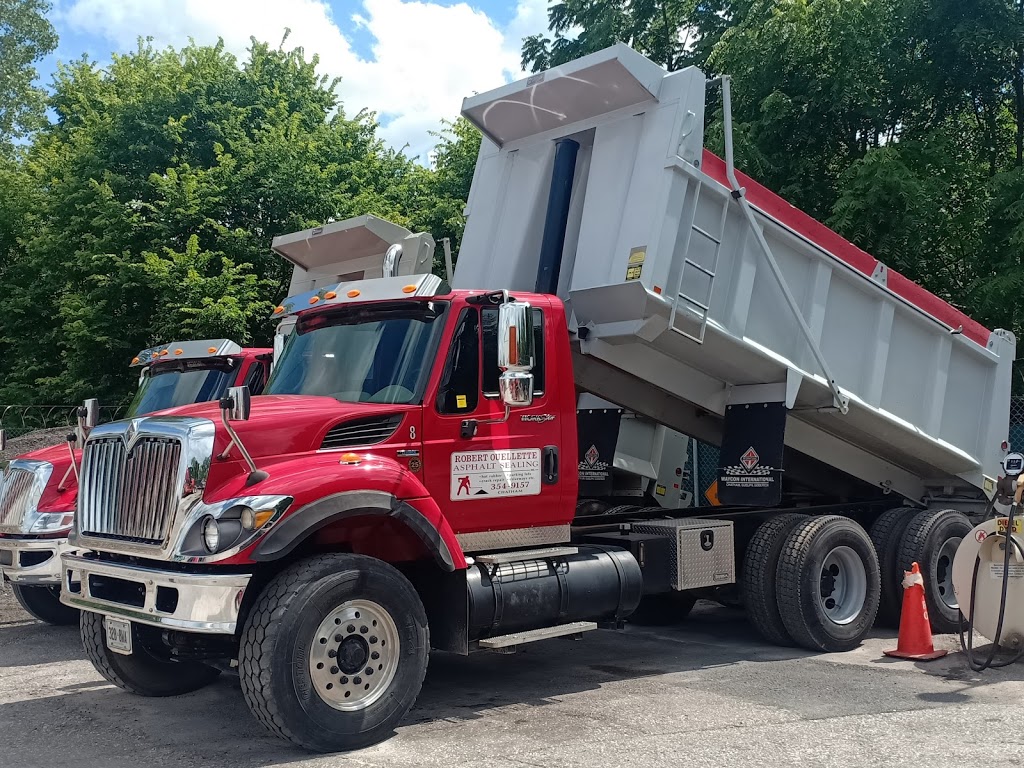 Robert Ouellette Asphalt Sealing Inc | 32 Hart Pl, Chatham, ON N7M 5J4, Canada | Phone: (519) 354-9157