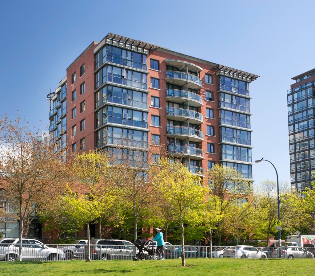 Sidney Manor Seniors 55+ Apartment | 183 Drake St, Vancouver, BC V6Z 2Y8, Canada | Phone: (604) 687-6141