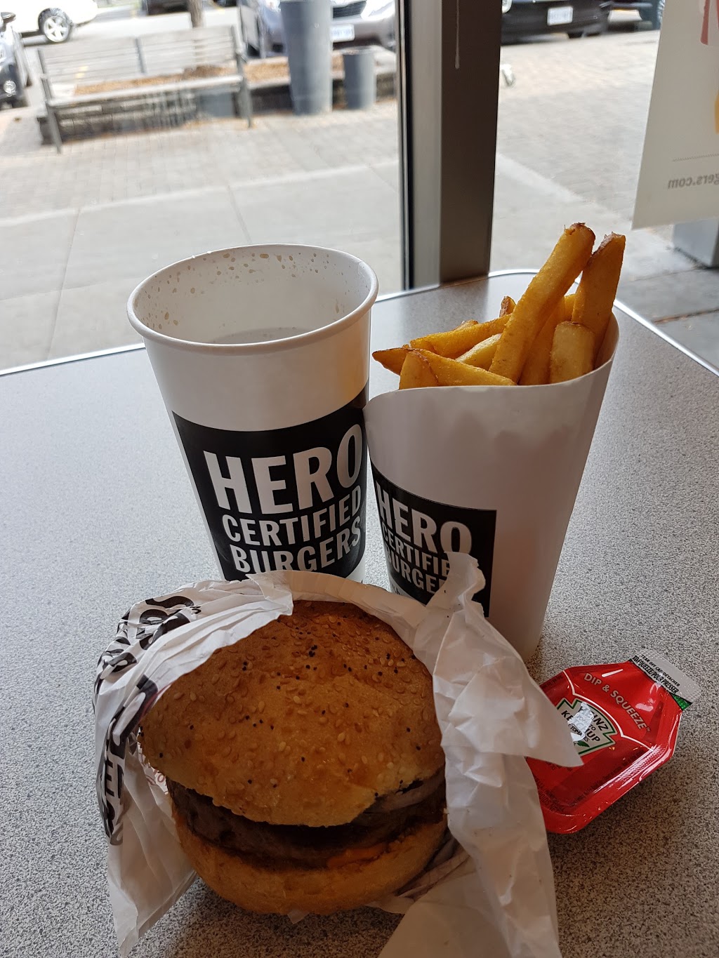 Hero Certified Burgers | 2540 Bayview Ave, North York, ON M2L 1A9, Canada | Phone: (416) 385-1818