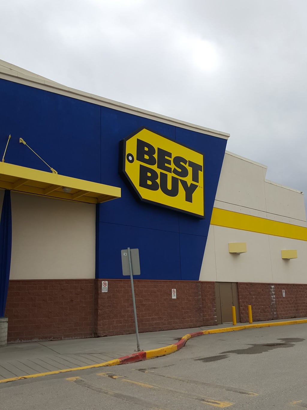 Best Buy | 5111 Northland Dr NW Unit 350, Calgary, AB T2L 2J8, Canada | Phone: (403) 247-7175