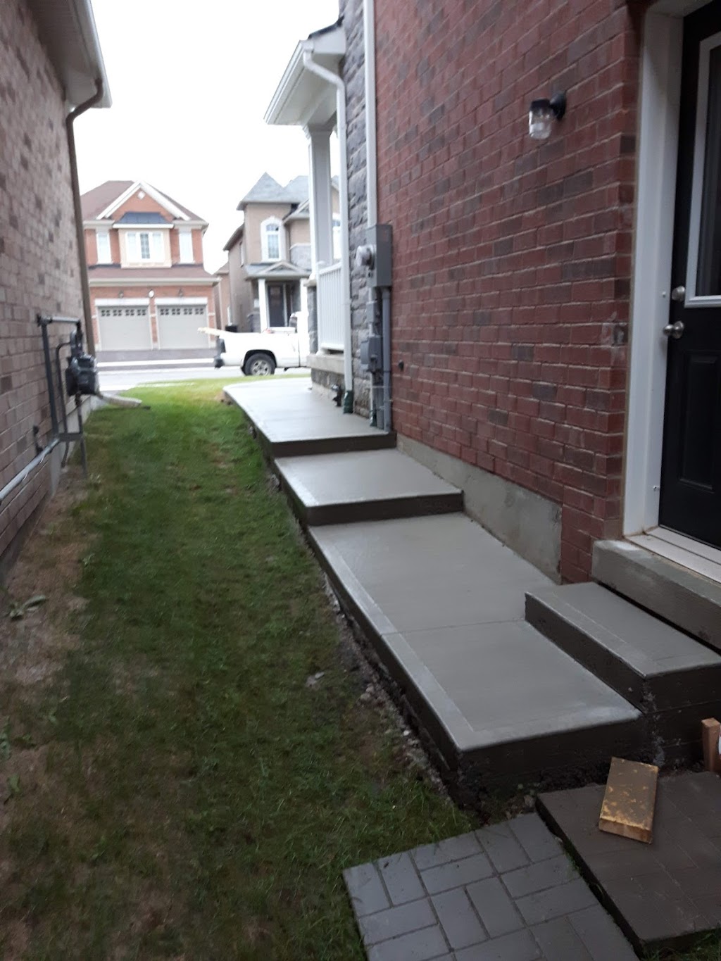 Tugas concrete & Interlocking | 297 Cumberland Ave, Hamilton, ON L8L 5V8, Canada | Phone: (289) 659-4780