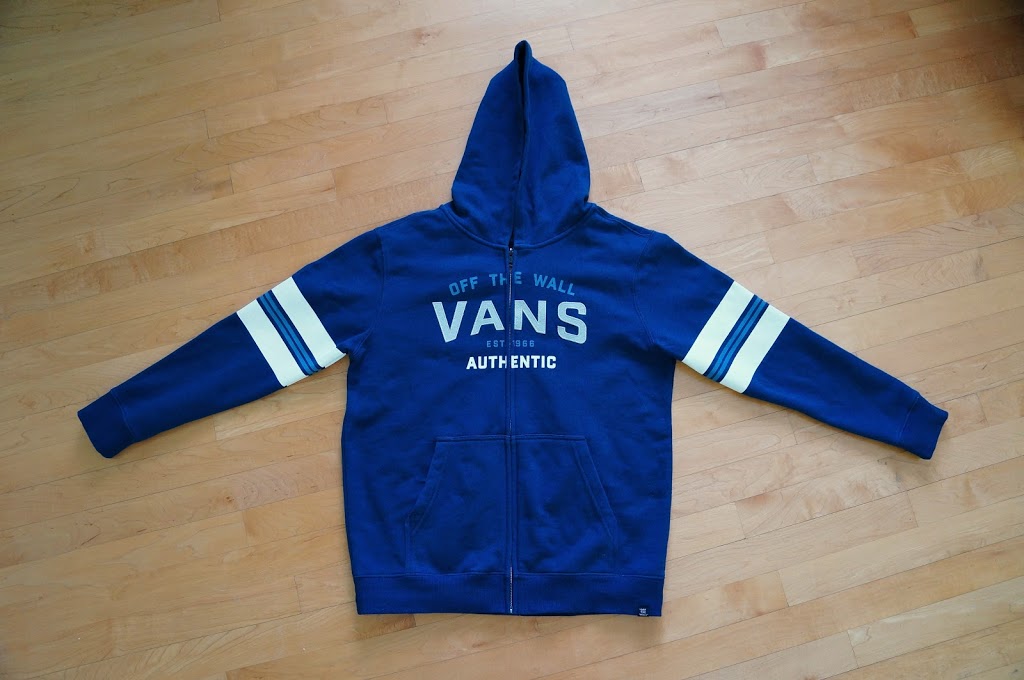 Vans | 19001 Chemin Notre Dame #221, Mirabel, QC J7J 2A5, Canada | Phone: (450) 420-4866