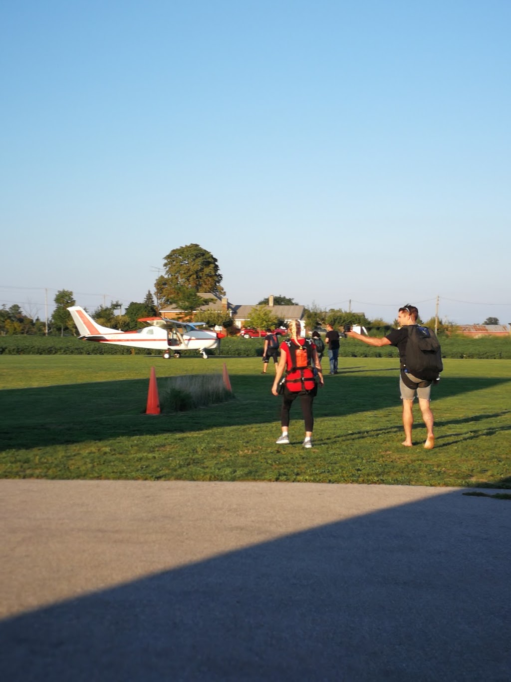 Skydive Ontario | 5820 ON-3, Cayuga, ON N0A 1E0, Canada | Phone: (416) 759-3483