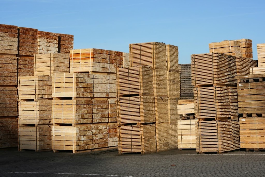 Delta Pallet Inc | 7438 Hume Ave, Delta, BC V4G 1C5, Canada | Phone: (604) 946-7838